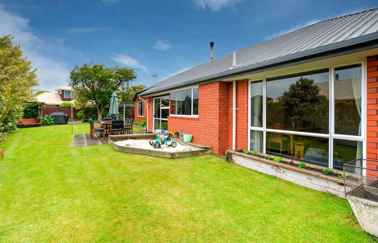 11 Thornlea Place Halswell_1