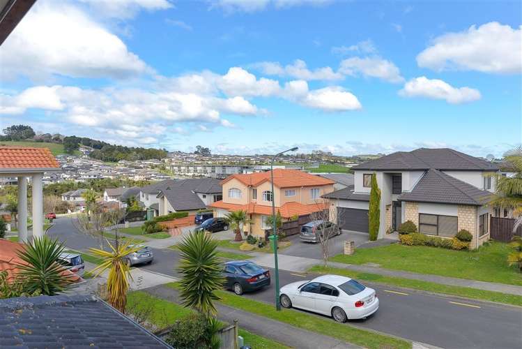 13 Gibbston Crescent Flat Bush_25