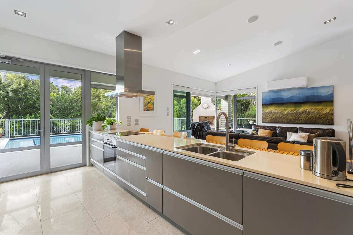 10 Thomas Hunter Lane_1