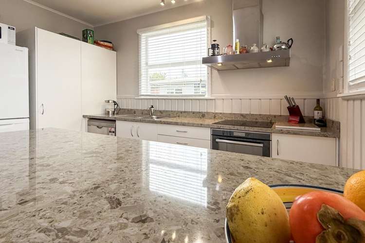 2/8 Hinemoa Avenue_3