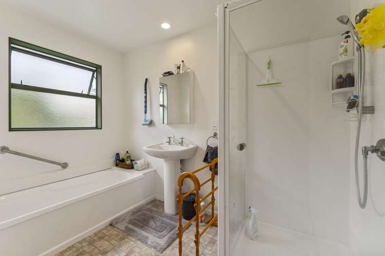 41 Koromiko Street Otaki Beach_13