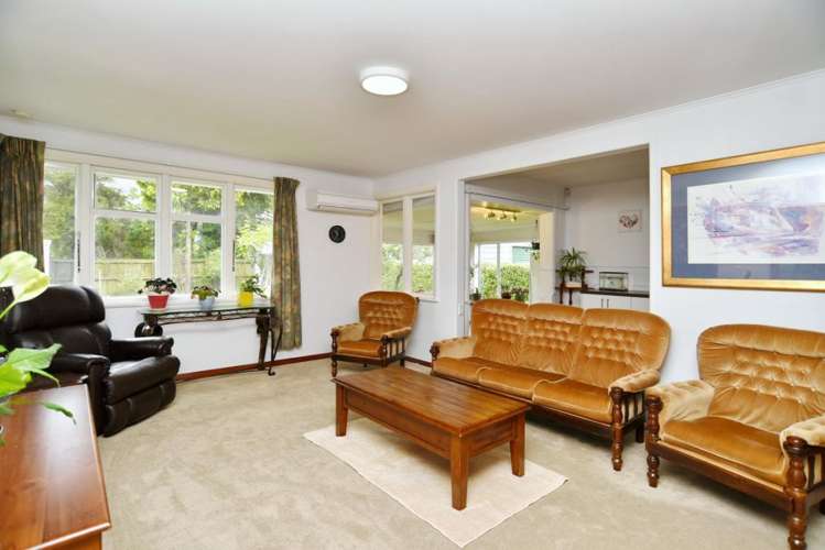 15 Robin Street Burwood_2