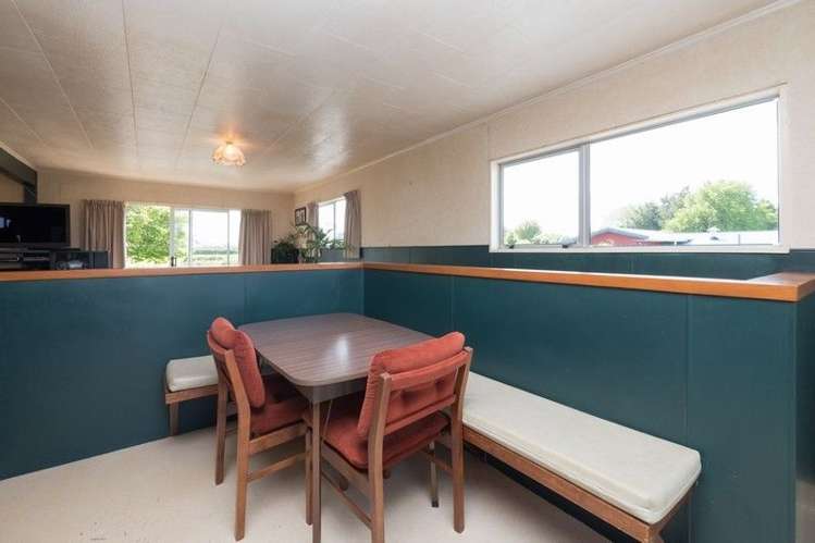 91 Hathaway Street Stratford_11