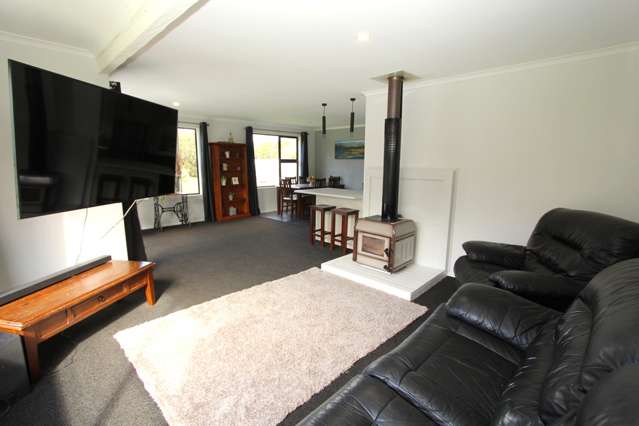 56 Dunns Road Otatara_2