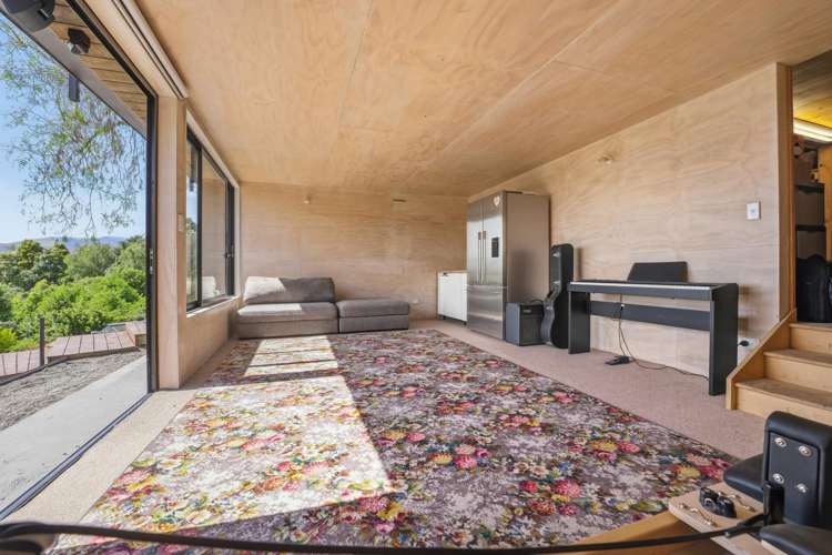 6 Merlincote Crescent Governors Bay_12