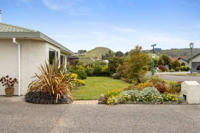 9 Knightsbridge Place Taradale_1