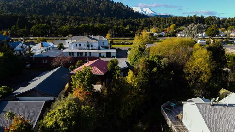 9 Tyne Street Ohakune_24