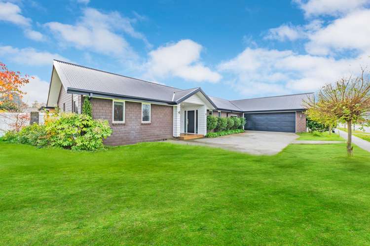 2 Highworth Crescent_0