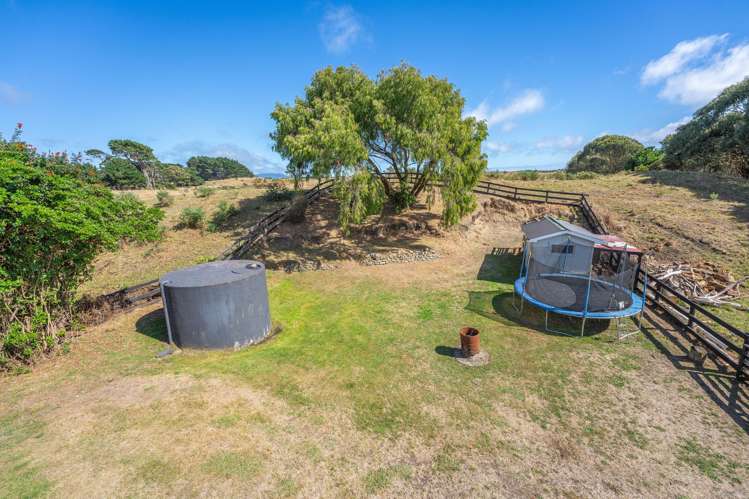 189 Swamp Road Te Horo_17