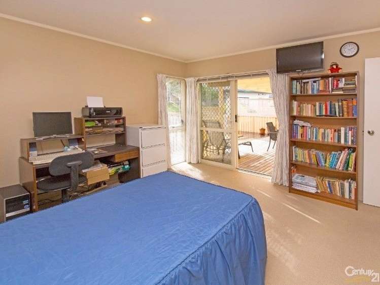 2/12 Mossop Rise Glenfield_10