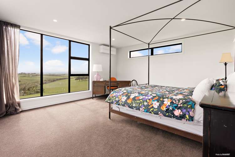 160 Batty Road Kingseat_11