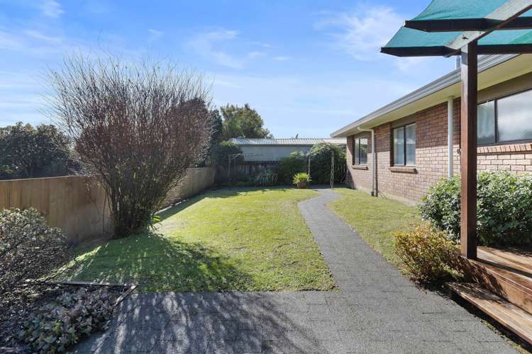 2/65 Sturges Road Henderson_25