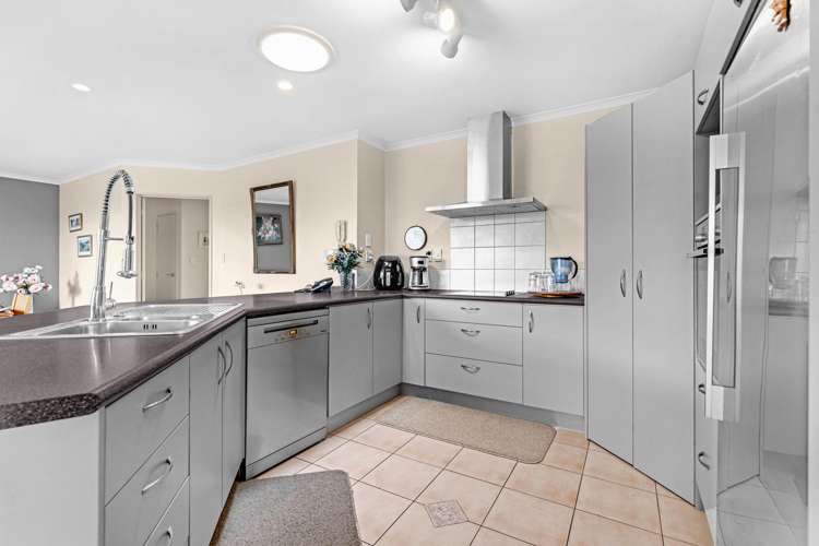 4 Fairford Avenue Henderson_6