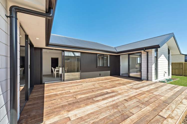 7 Hollard Crescent Lincoln_23