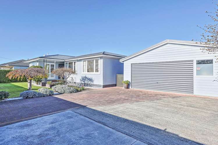 803 Riverslea Road North_0