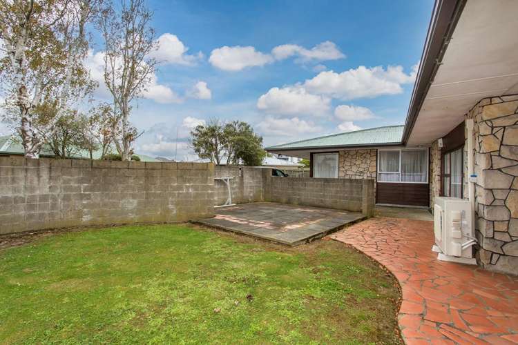 17 Woodham Courts Linwood_9