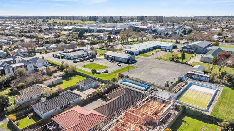 2/114 Warden Street Richmond_17