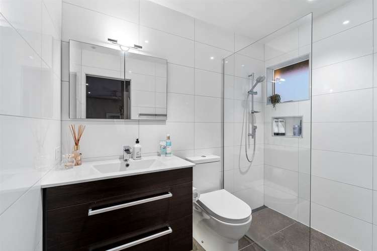 10 Seine Road Forrest Hill_13