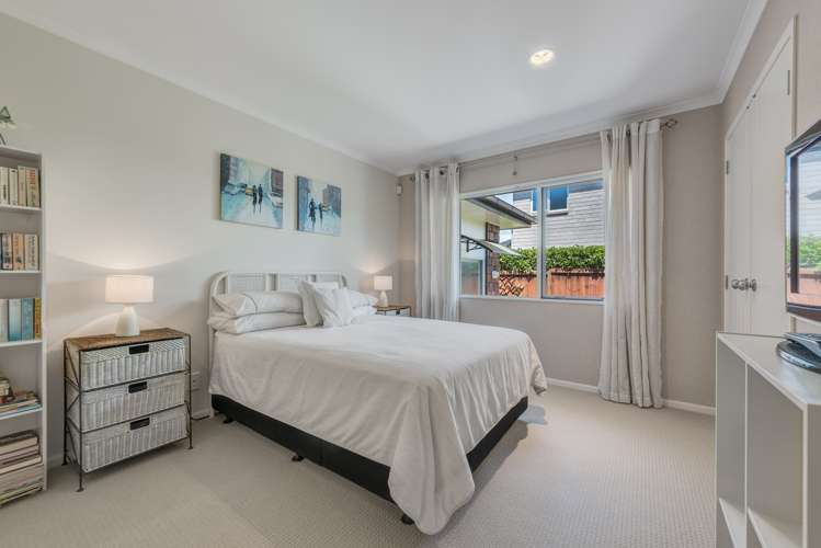 74 Pine Harbour Parade Beachlands_12