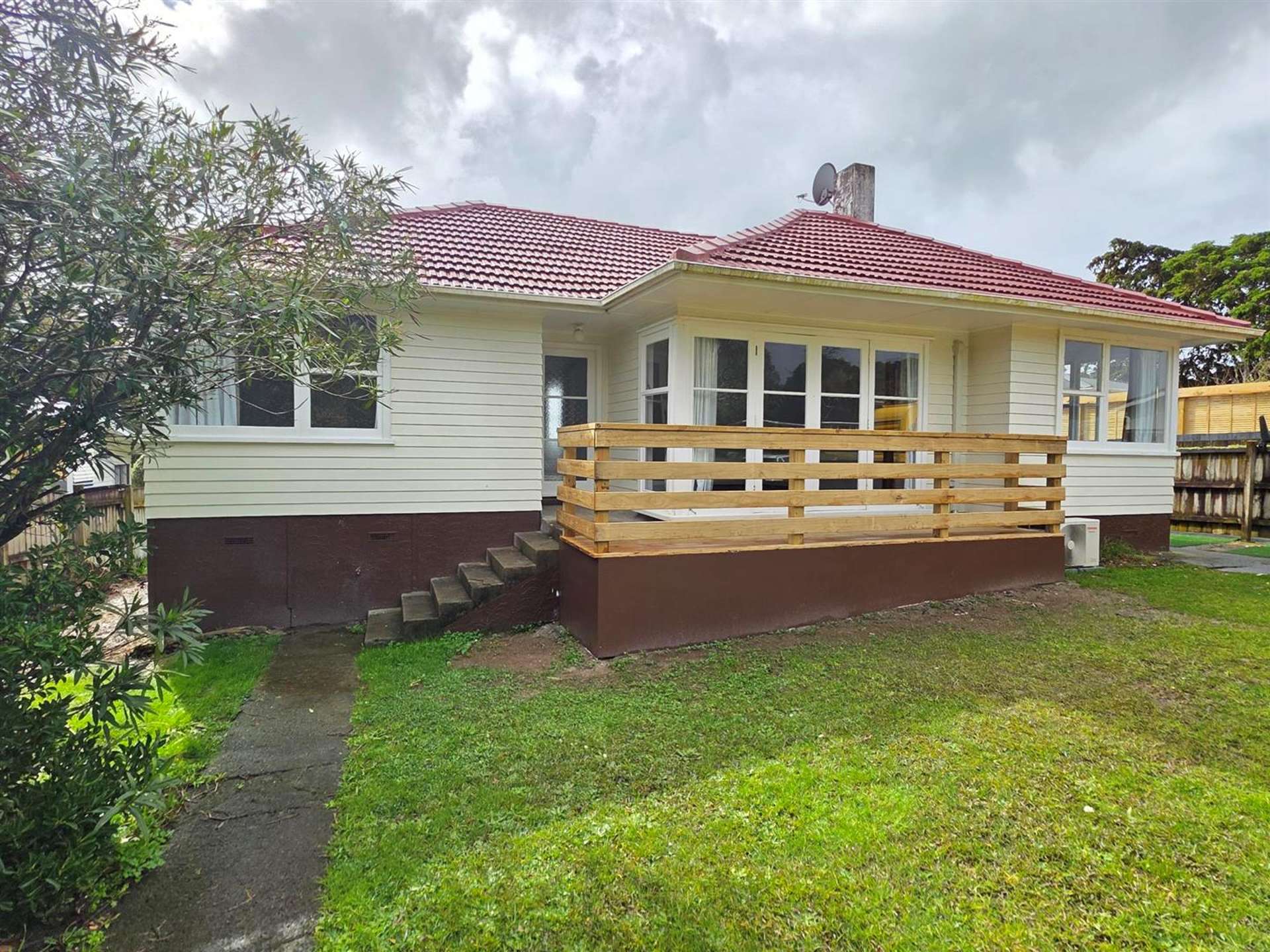 12 Aronui Terrace Kelston_0