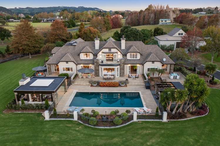 38 Porterfield Road Whitford_1