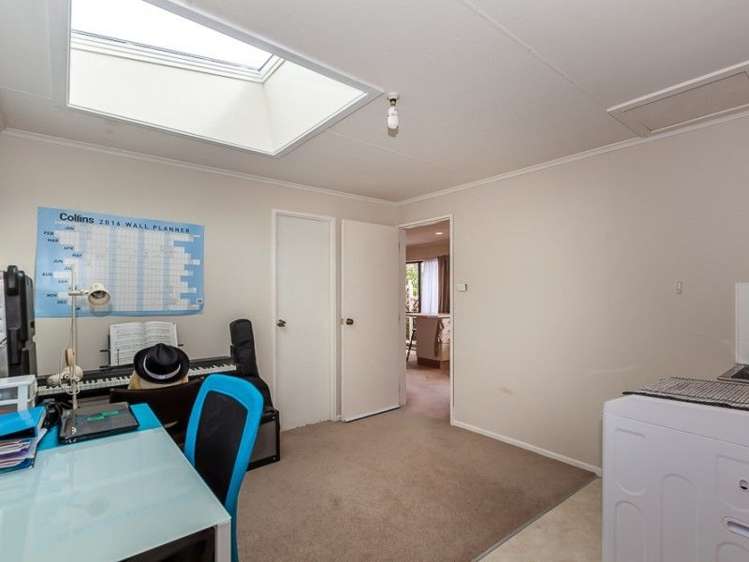 110 Linton Street West End_18