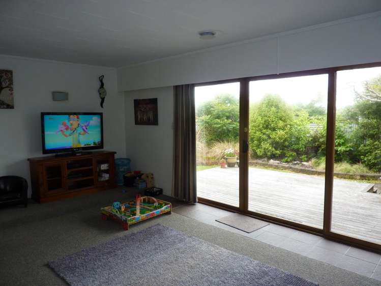 23 Ngahue Crescent Carters Beach_3