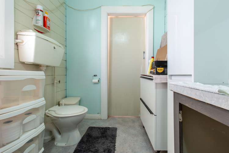 70 Allardice Street Dannevirke_11