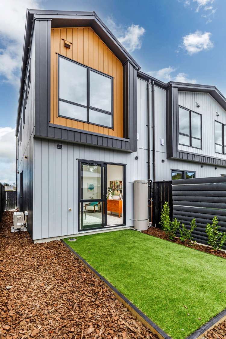 4/3 Beach Road Te Atatu Peninsula_15