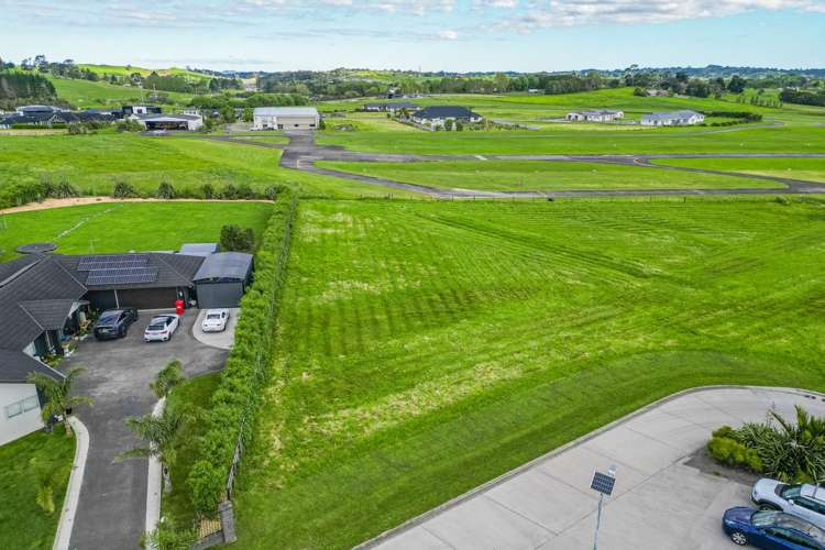 9 Runway Rise Dairy Flat_9