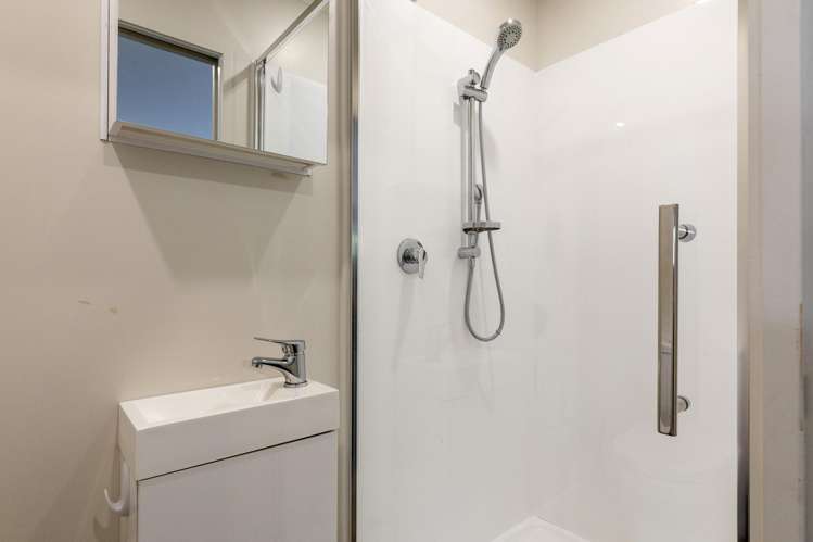 11 Kowhai Road Rainbow Point_22