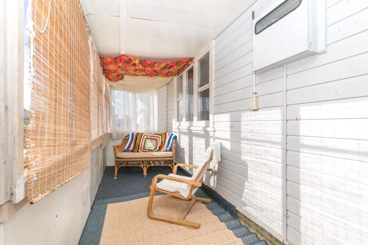 1215 Pouewe Street Kawhia_20