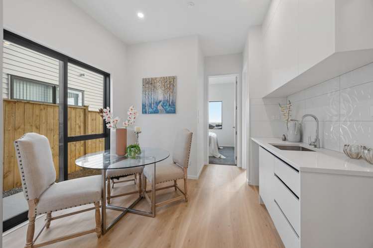 11 Mill Hill Close Flat Bush_45