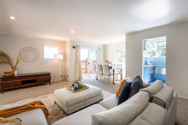 2/13 Fairclough Road Beach Haven_4