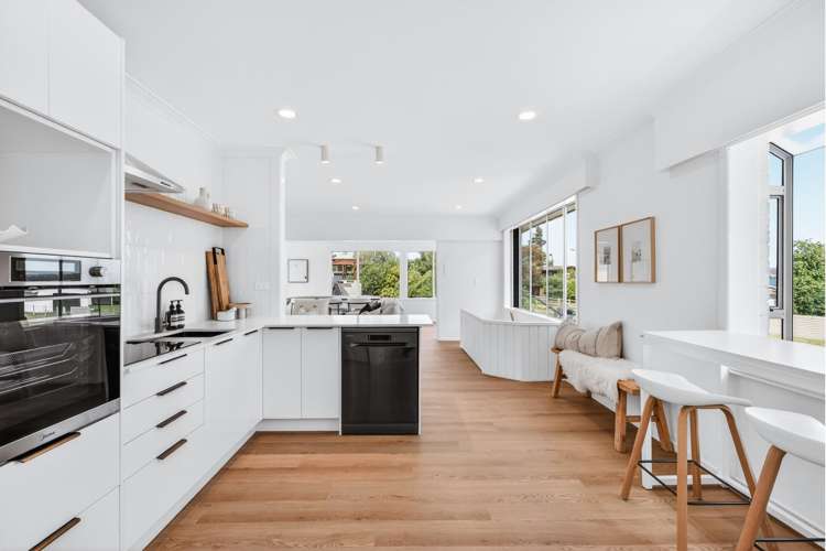 1 Winston Street Acacia Bay_6