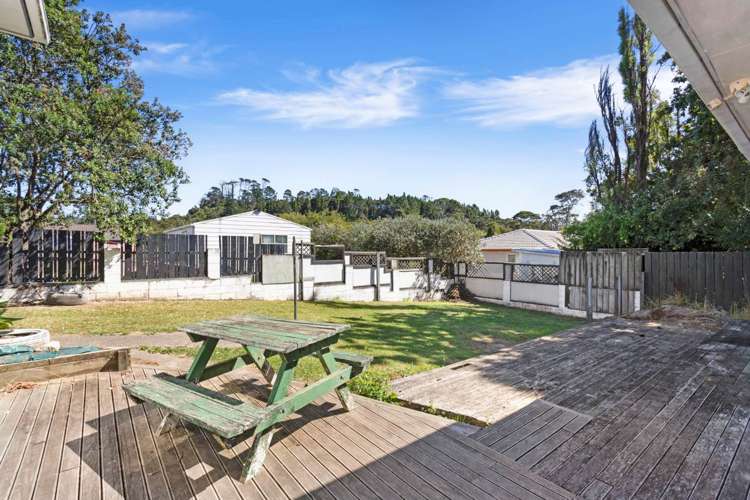 571 Swanson Road Ranui_3