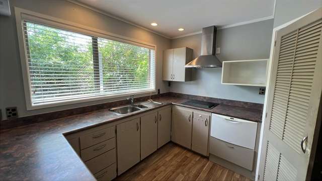 2/51 Shakespeare Road Milford_2