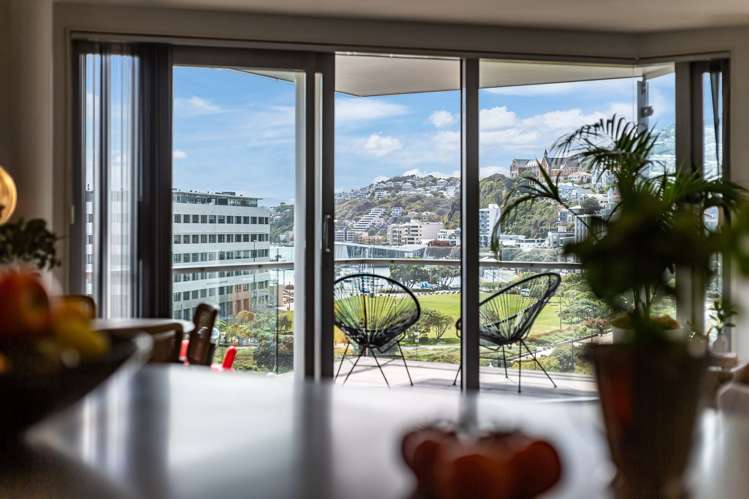 6F/82 Cable St Te Aro_4