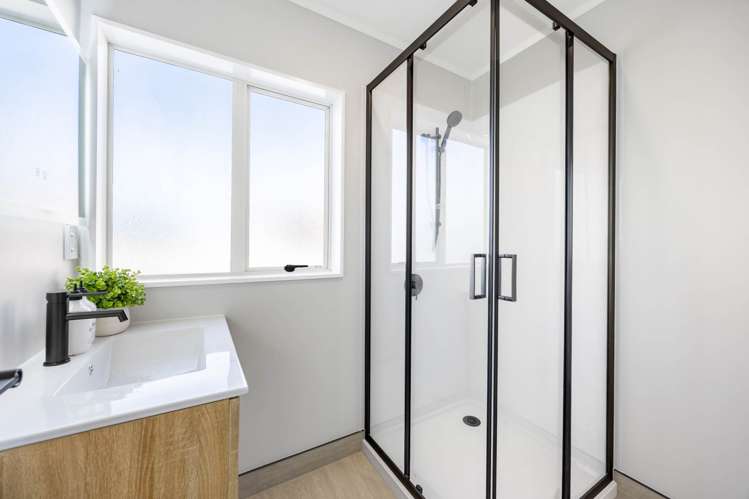 27B Central Park Drive Te Atatu South_18