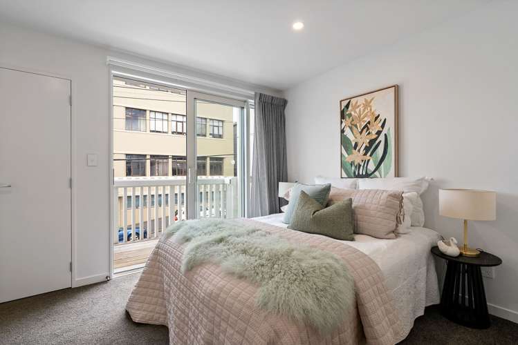 2/30 Pirie Street Mount Victoria_7