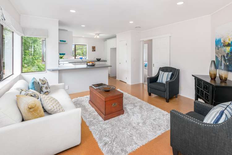 2/24 Parkhill Road Mellons Bay_3