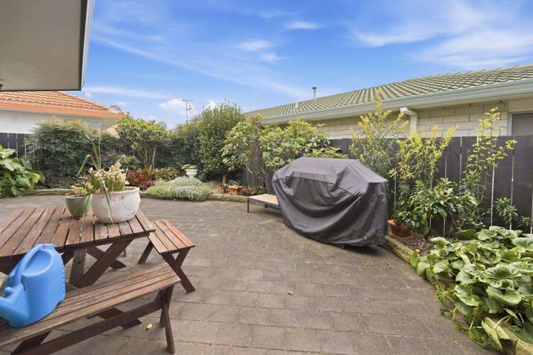 28b Laburnum Glen Mount Maunganui_16