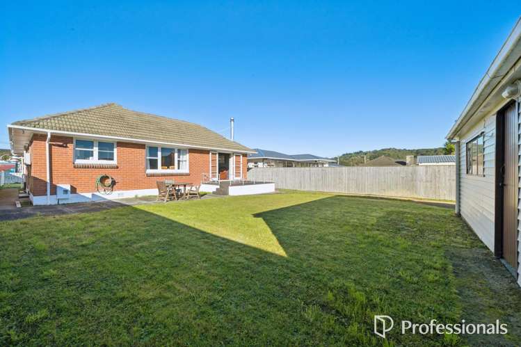 38 Russell Road Wainuiomata_23