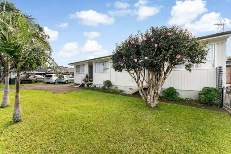 1/1 Sturges Road Henderson_8