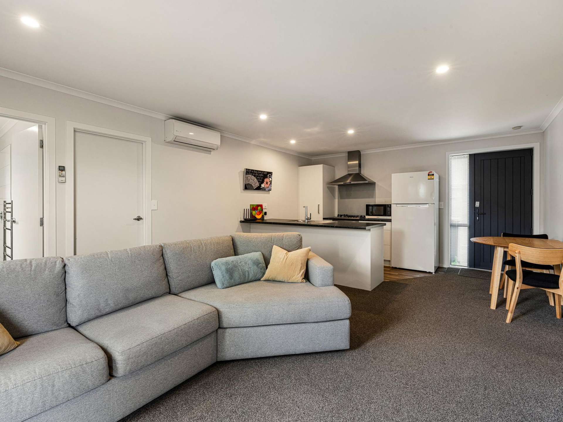 2/21 Fifth Avenue Enderley_0