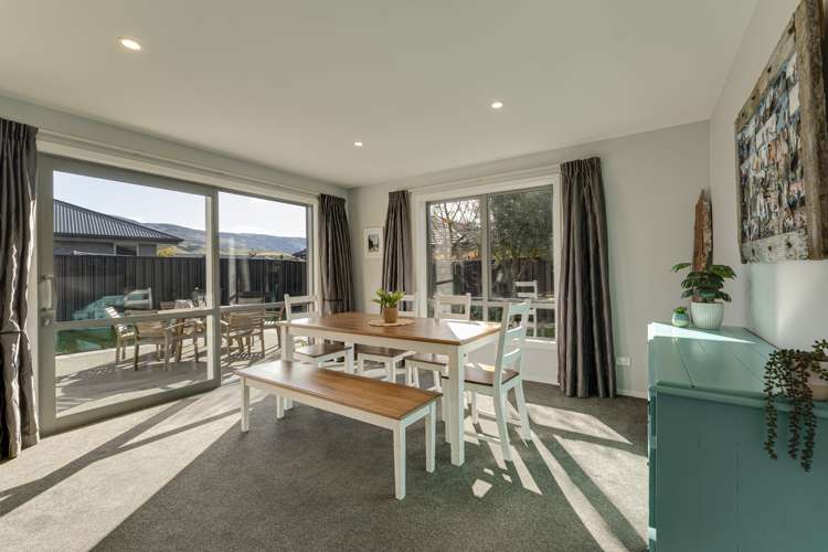 14 Magnetic Place Cromwell_6