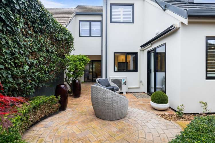 1/166 Rossall Street_2