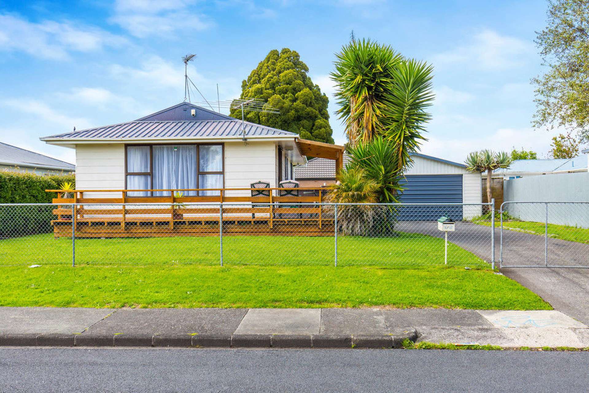 2/42 Sutton Crescent Papakura_0