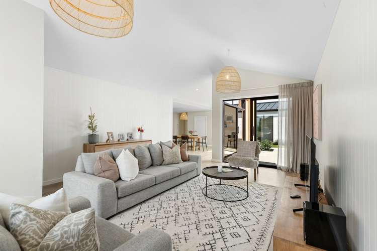 17 Leicester Street Jacks Point_6