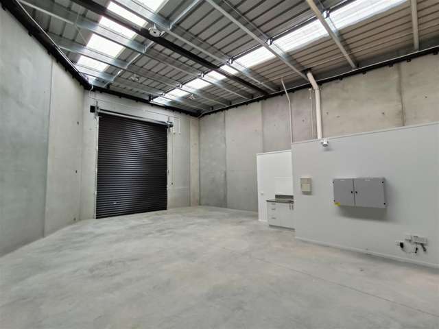 Unit 9, 15 Earthmover Crescent Burbush_2